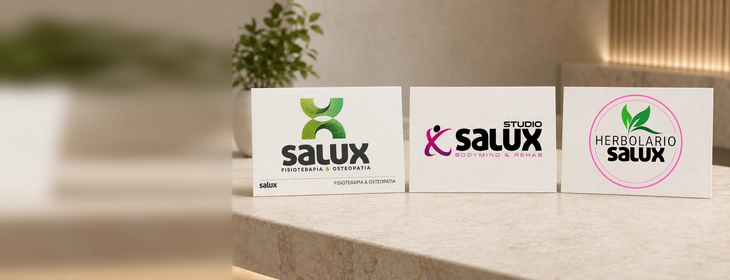 Tarjetas corporativas de Clínica Salux, Studio Salux y Herbolario Salux